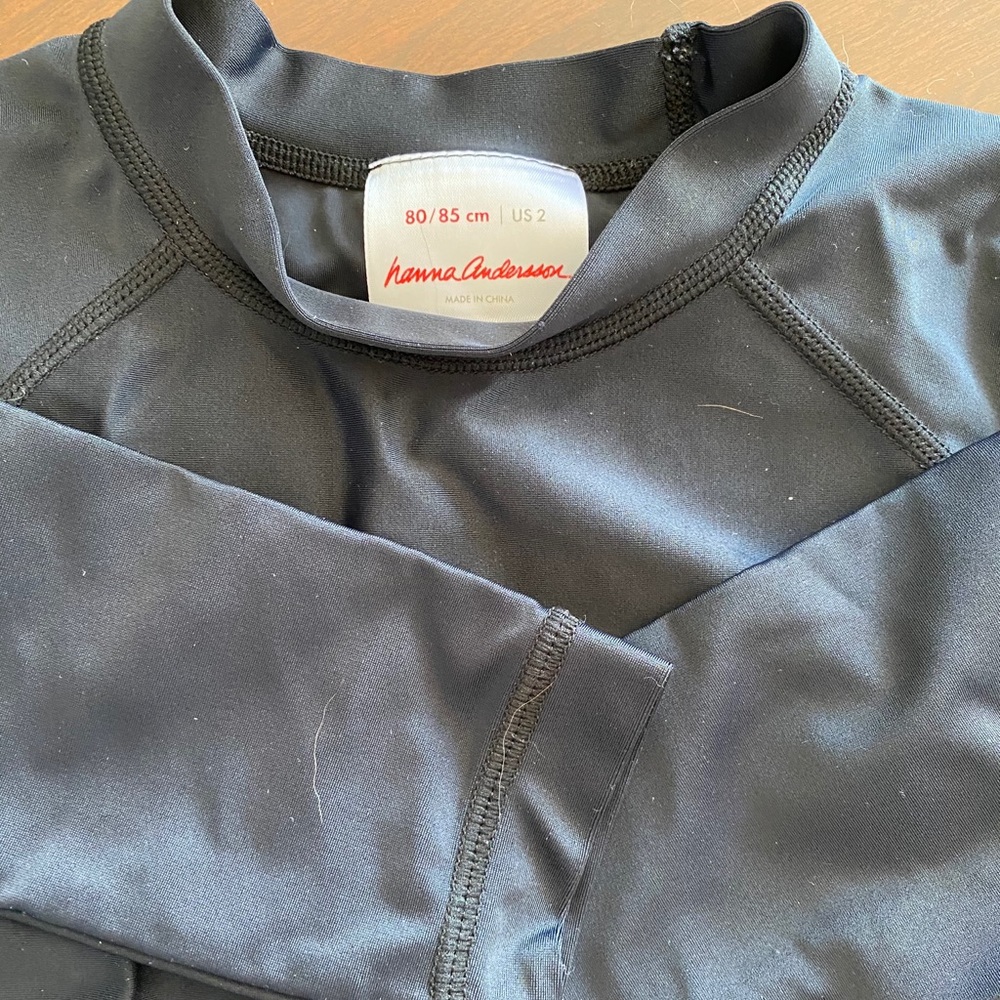 Girl or boy Hanna Andersson rash guard US 2 black
